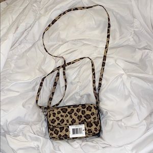 NWT Vera Bradley all in one crossbody Leopard